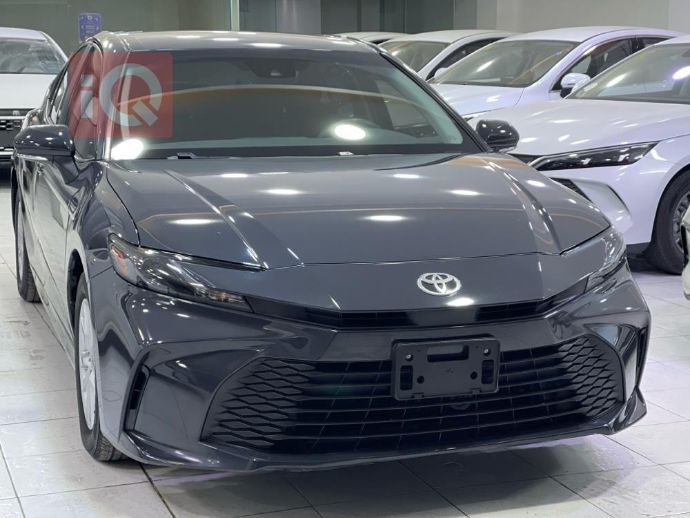 تۆیۆتا کامری